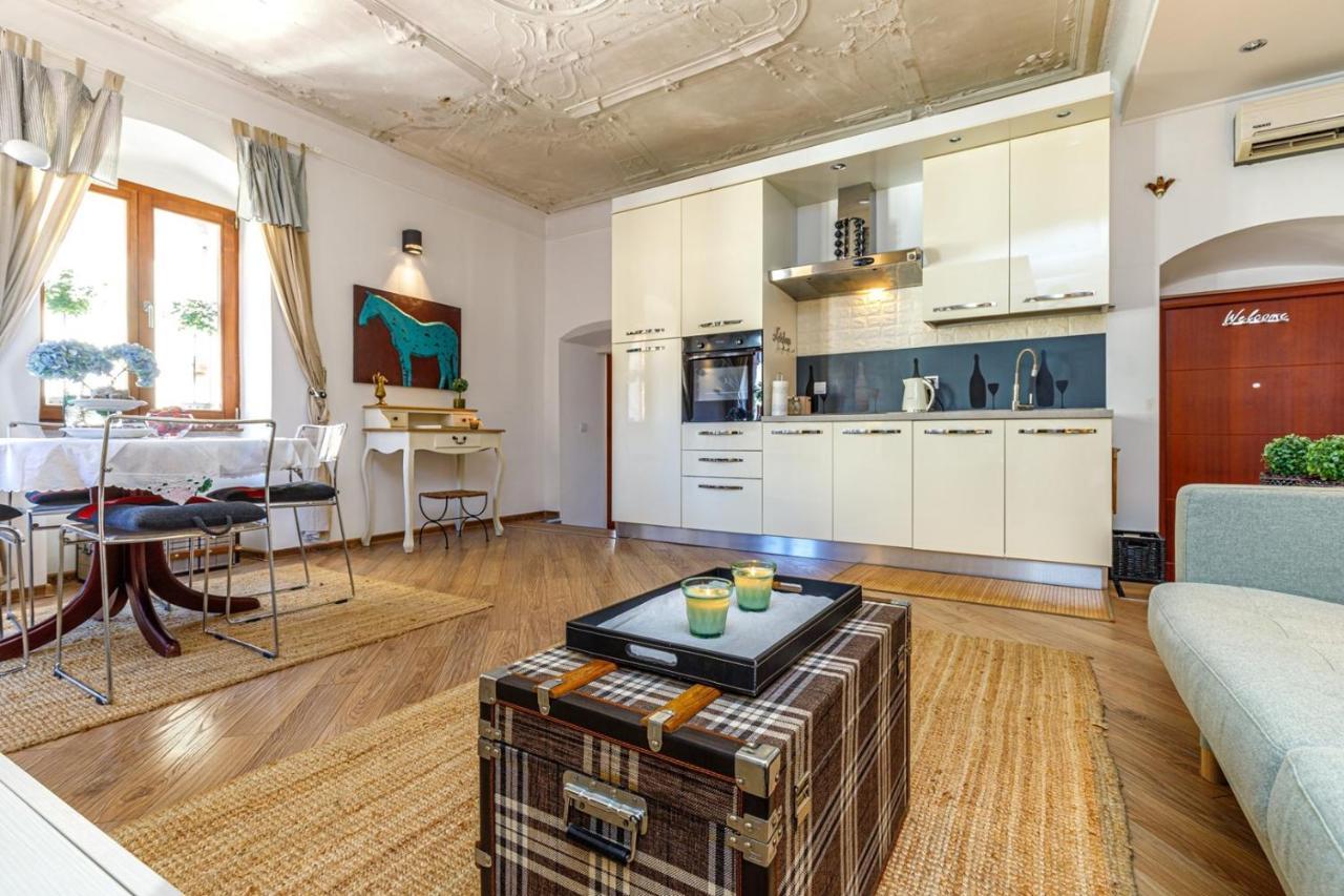 Two Bedroom Apartment La Mer Porec Exterior photo