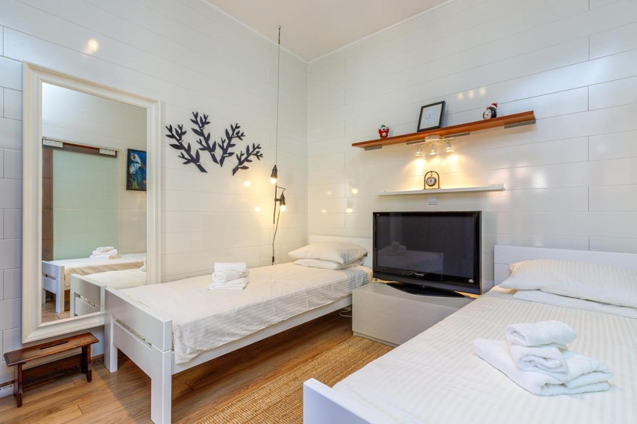 Two Bedroom Apartment La Mer Porec Exterior photo